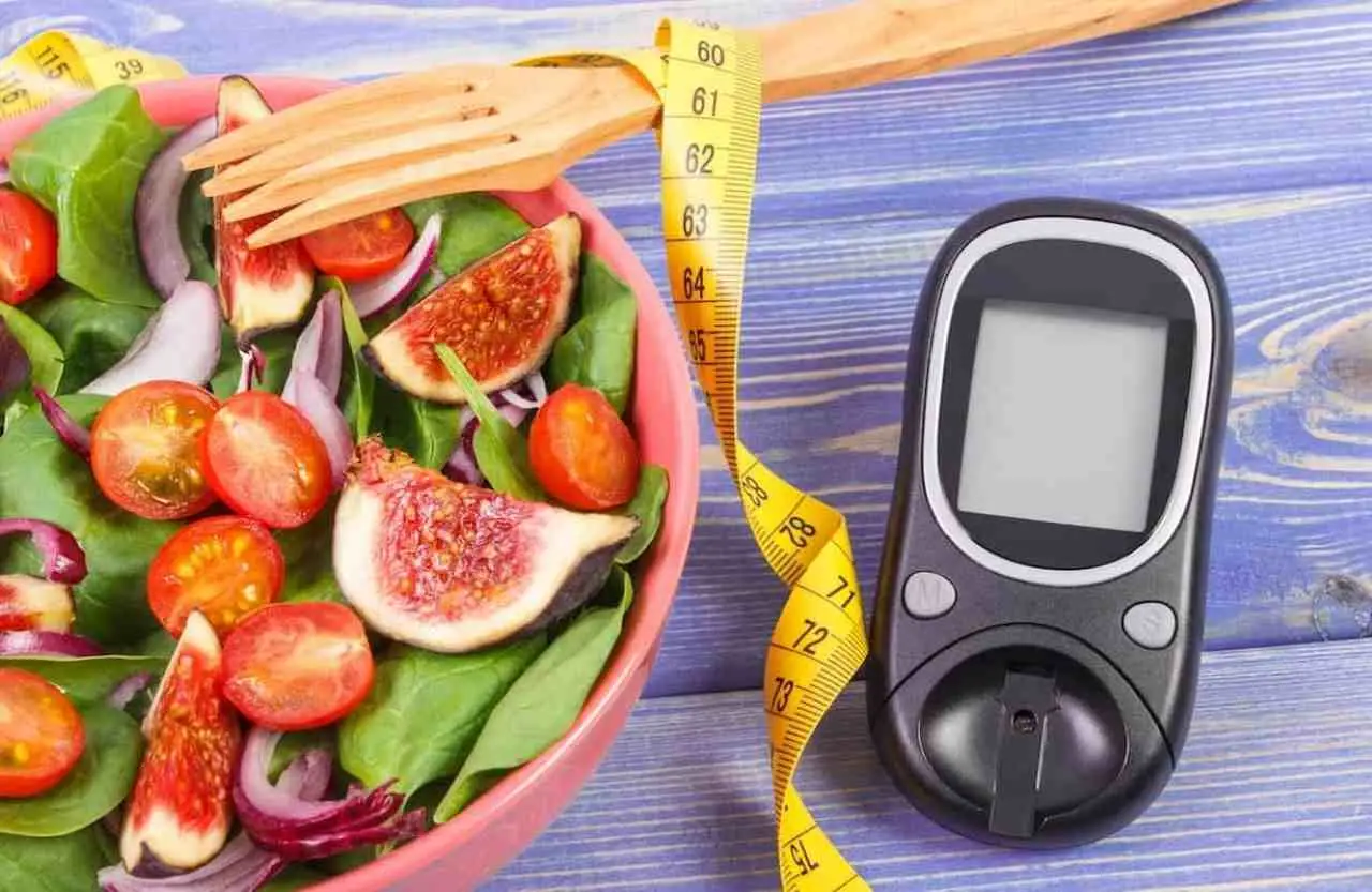 Insalata di spinaci e semi: l’abbinamento consigliato dai nutrizionisti per chi ha la glicemia alta Insalata di spinaci e semi: l’abbinamento consigliato dai nutrizionisti per chi ha la glicemia alta