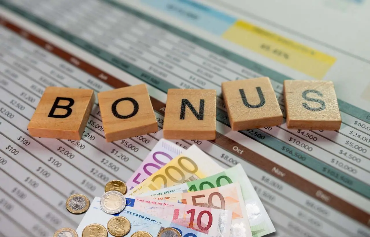 Ecco quanto guadagna un vigile del fuoco: stipendi, scatti e bonus attivi ora Ecco quanto guadagna un vigile del fuoco: stipendi, scatti e bonus attivi ora
